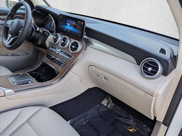 Used 2022 Mercedes-Benz GLC 300 4MATIC image 23