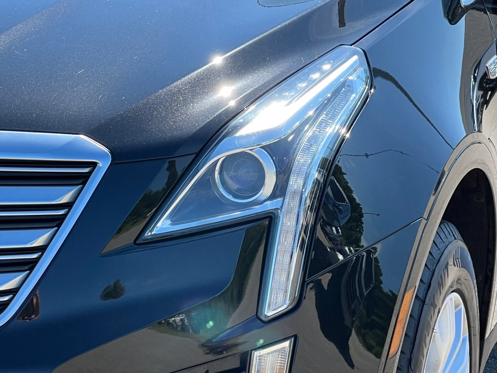 Certified 2018 Cadillac XT5 FWD image 37