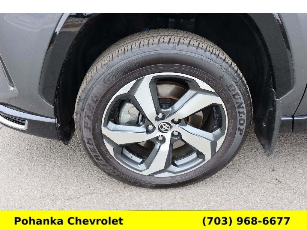 Used 2024 Toyota RAV4 SE image 29