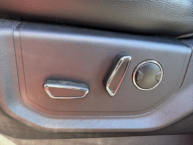 Used 2016 Ford F150 Lariat image 18