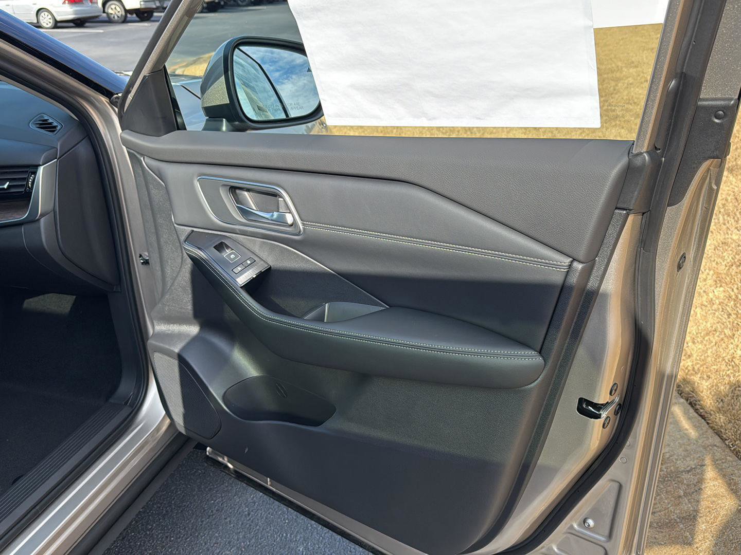 New 2026 Nissan Rogue Platinum w/ Platinum Premium Package image 12