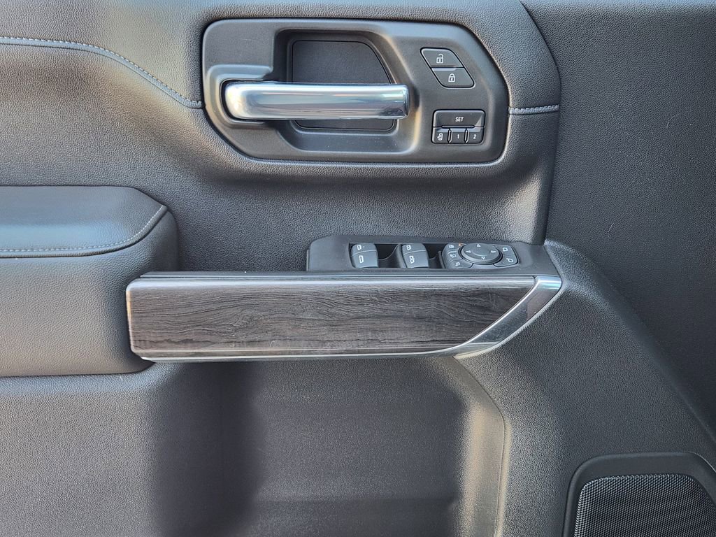 Used 2020 Chevrolet Silverado 3500 LTZ w/ LTZ Texas Edition image 24