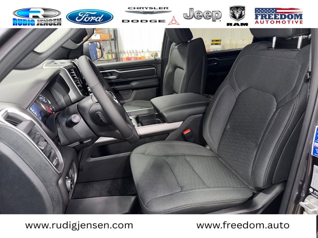 New 2026 RAM 1500 Big Horn AWD/4WD image 11