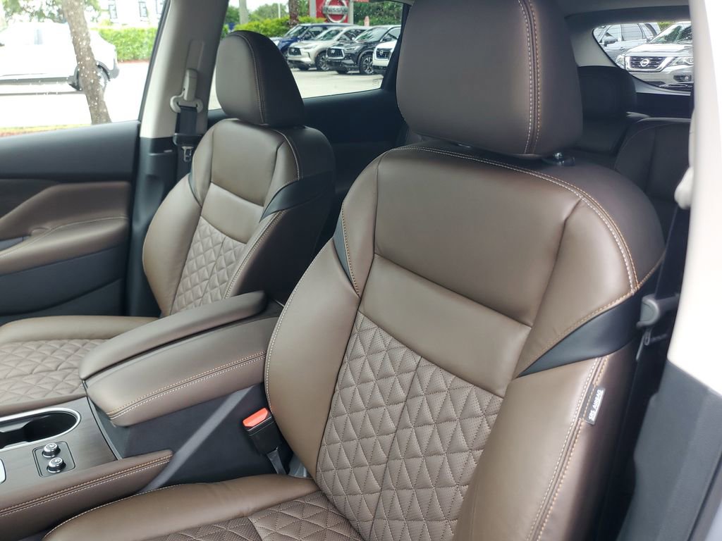 Used 2024 Nissan Murano Platinum w/ Cargo Package FWD image 18