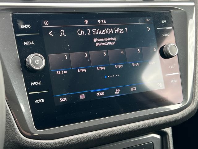 Used 2024 Volkswagen Tiguan SE image 23