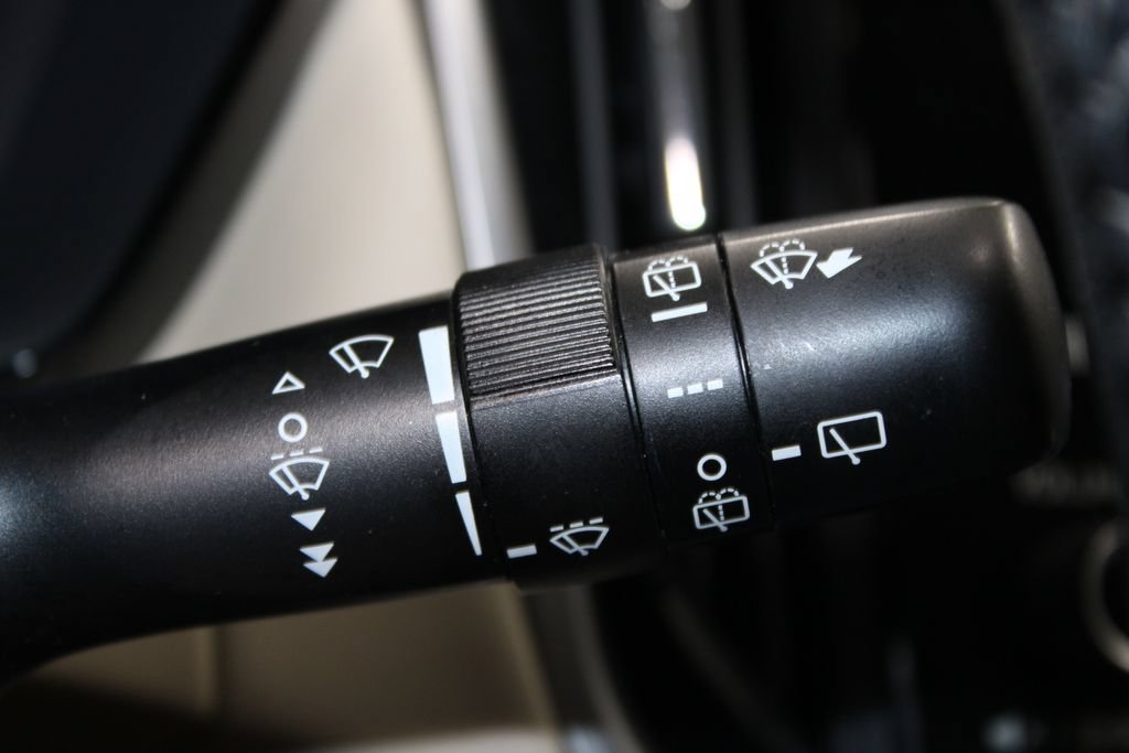 Used 2021 Subaru Outback Premium AWD/4WD image 34