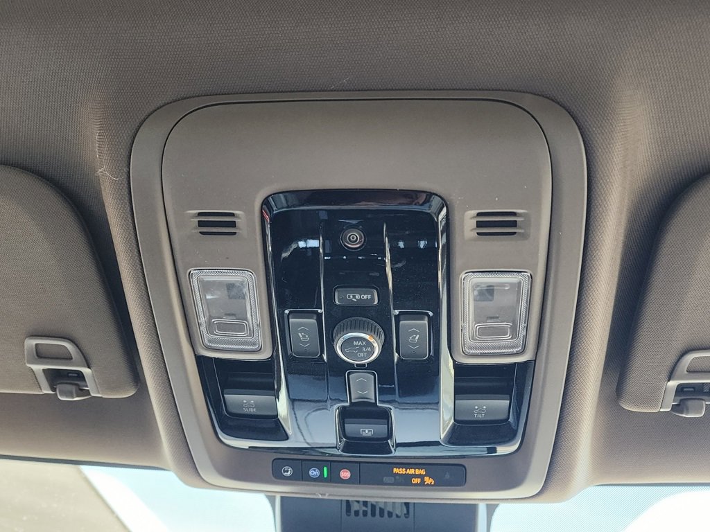 New 2026 GMC Yukon XL Denali w/ Sun & Power Step Package image 42