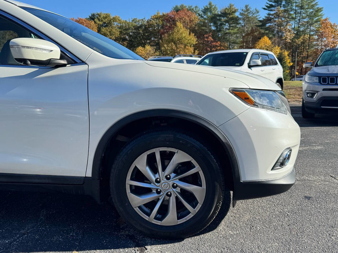 Used 2015 Nissan Rogue SL w/ SL Premium Package image 10