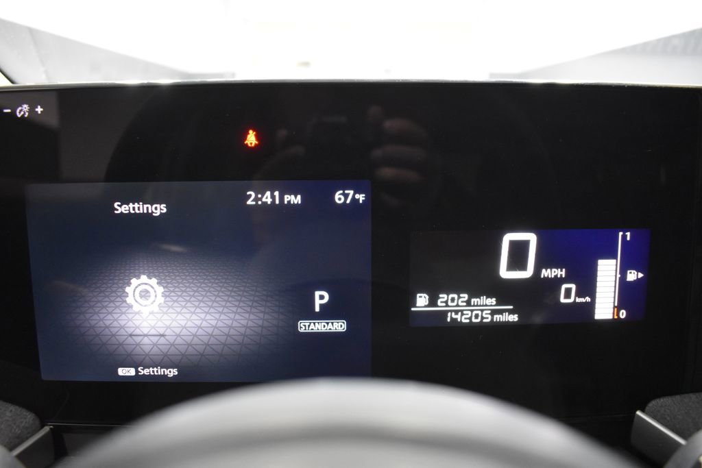 Certified 2025 Nissan Kicks SV AWD/4WD image 26