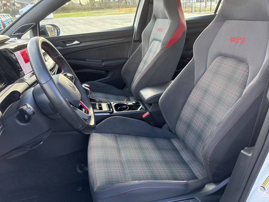 Used 2024 Volkswagen GTI SE image 13