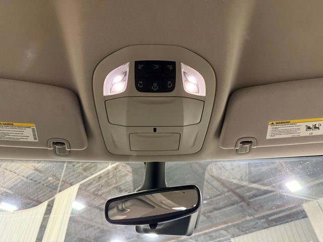 Used 2024 Chrysler Pacifica Touring-L image 17