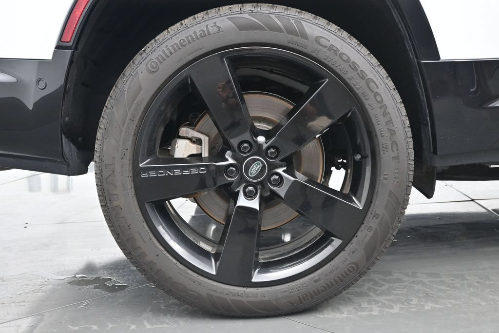 Used 2023 Land Rover Defender 130 X-Dynamic SE AWD/4WD image 42