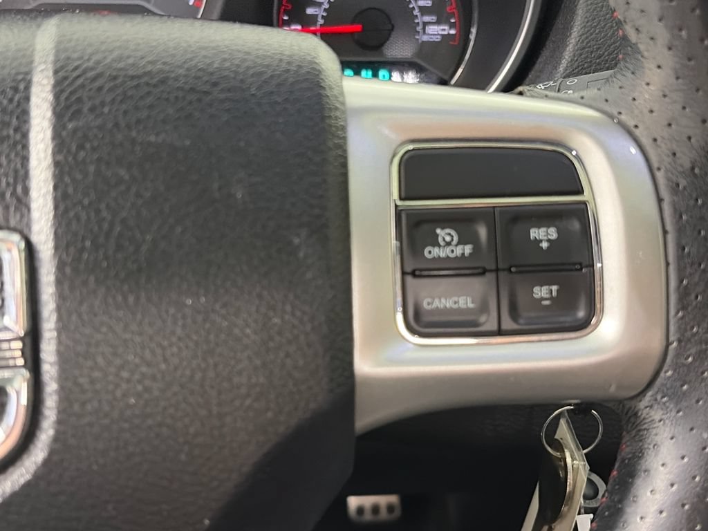 Used 2012 Dodge Avenger R/T FWD image 18