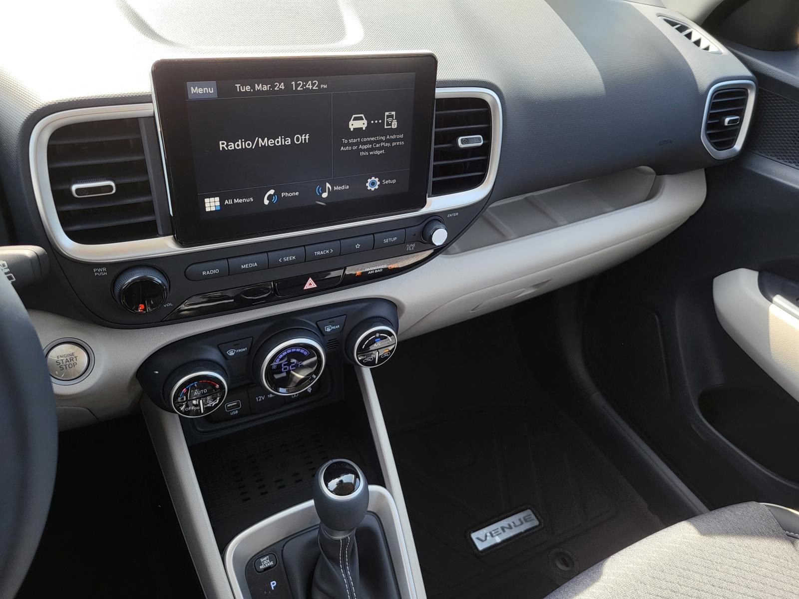 New 2026 Hyundai Venue SEL FWD image 16