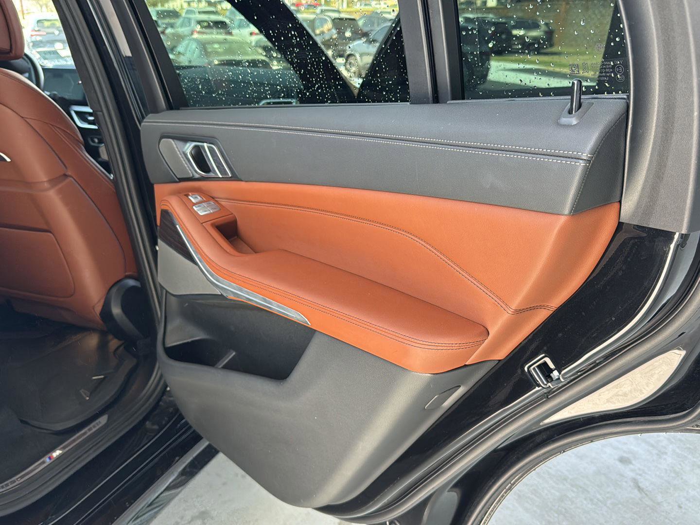 Certified 2024 BMW X7 xDrive40i w/ Executive Package image 13