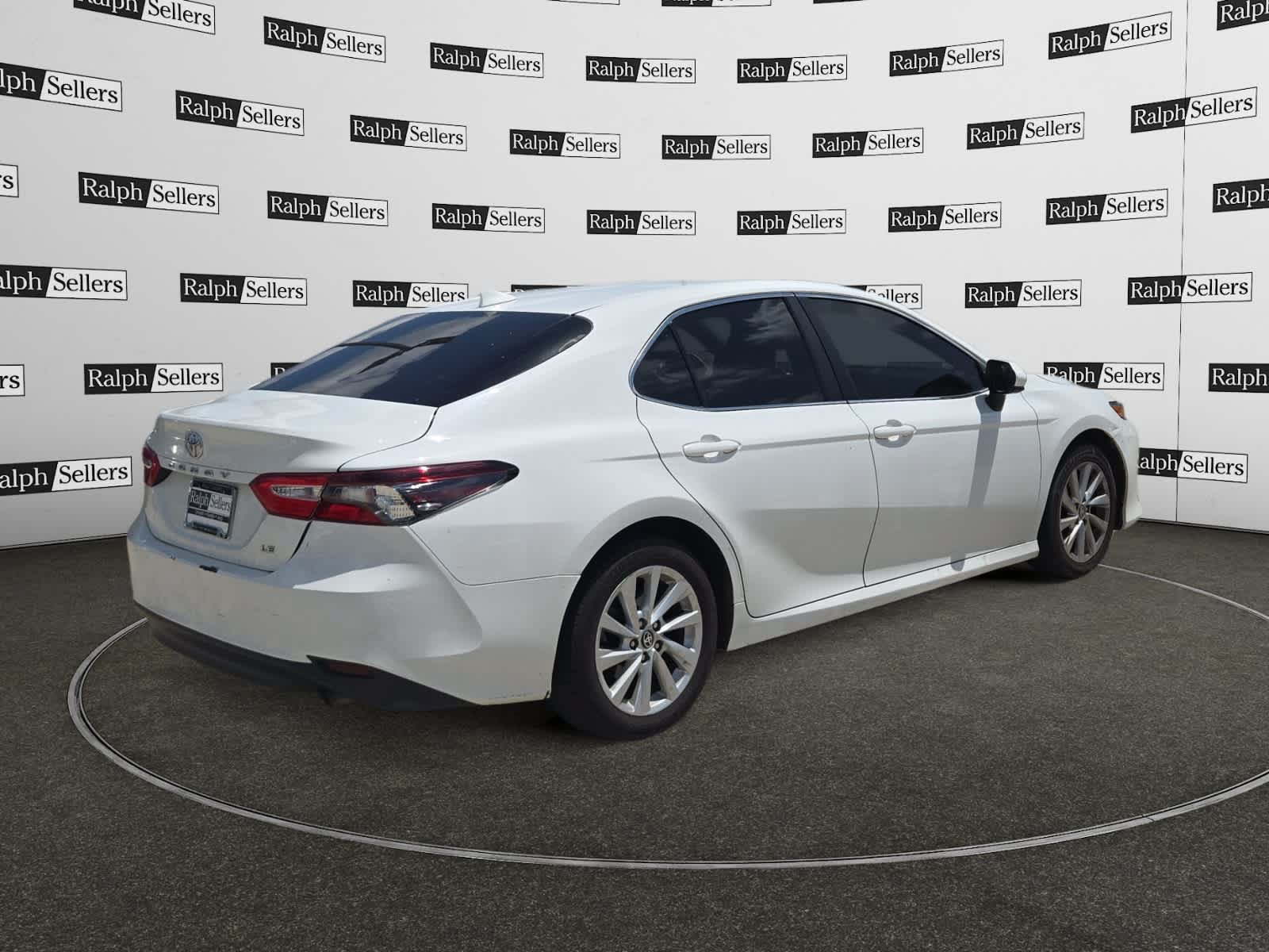 Used 2023 Toyota Camry LE FWD image 6