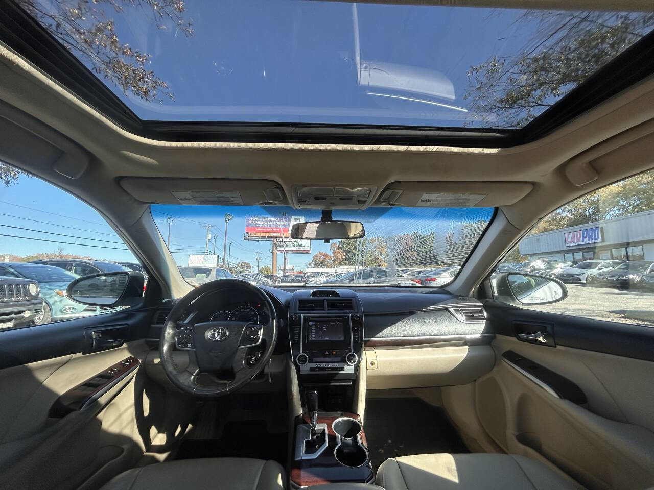 Used 2012 Toyota Camry XLE image 14