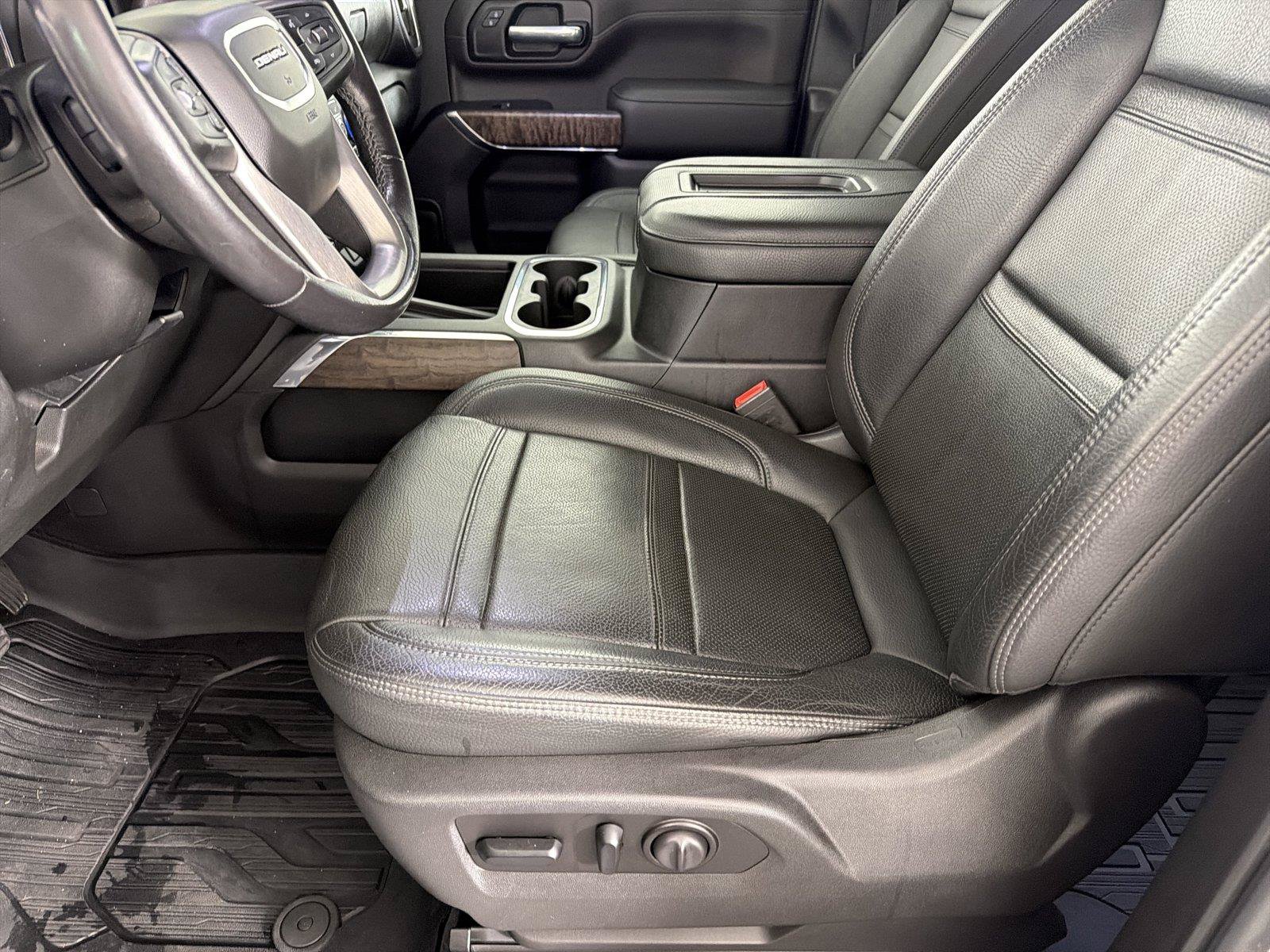 Used 2020 GMC Sierra 2500 Denali w/ Denali Ultimate Package AWD/4WD image 7