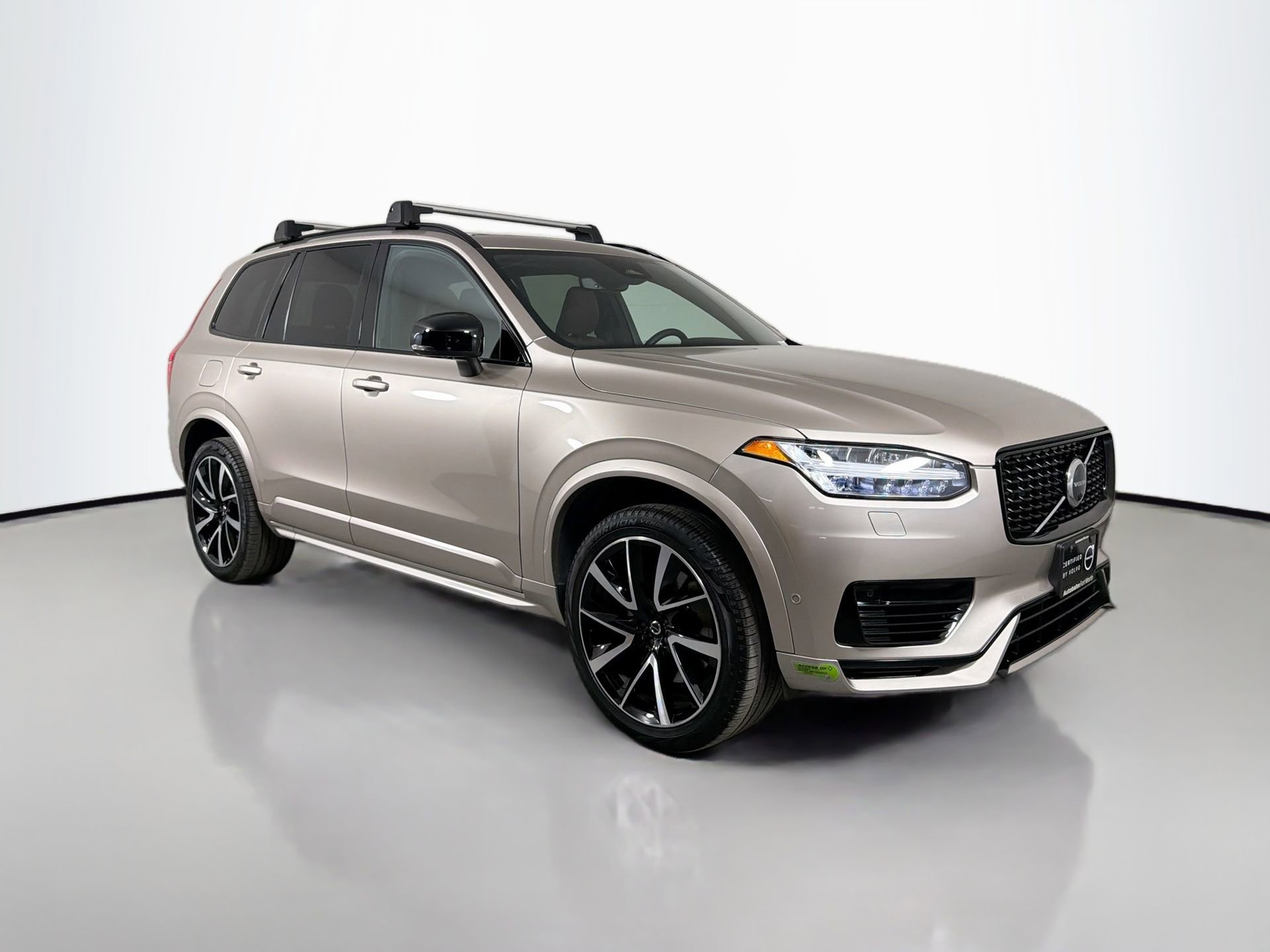 Certified 2023 Volvo XC90 T8 Plus w/ Protection Package Premier AWD/4WD image 3