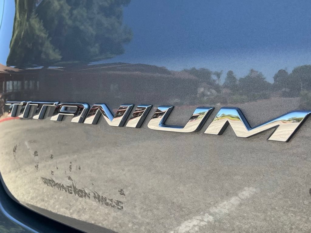 Used 2024 Ford Edge Titanium w/ Equipment Group 301A AWD/4WD image 18