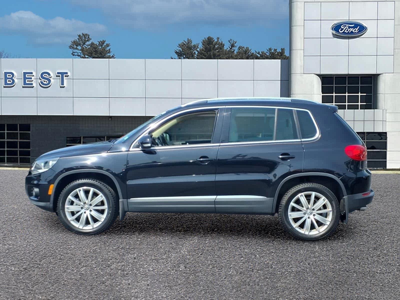 Used 2013 Volkswagen Tiguan SE AWD/4WD image 2