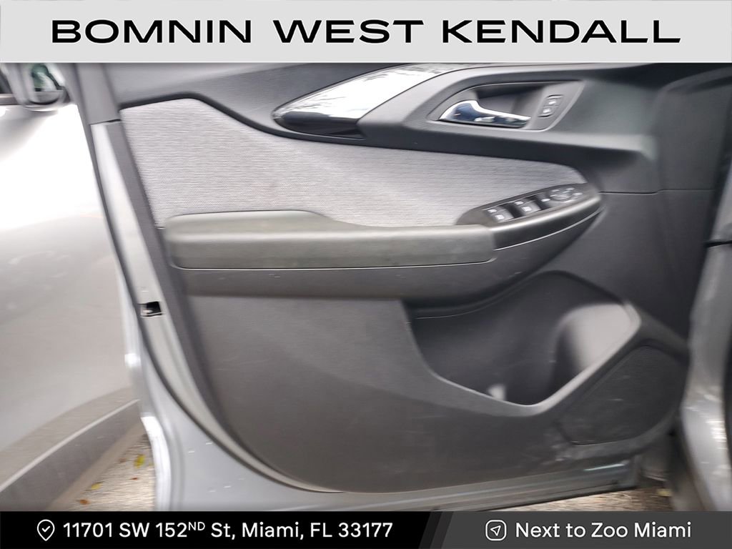 Used 2023 Chevrolet TrailBlazer LT w/ Convenience Package image 14