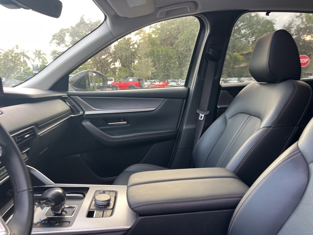 Certified 2025 MAZDA CX-70 3.3 Turbo w/ Preferred Package image 24