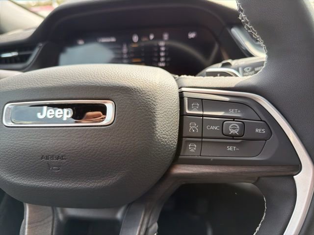 New 2026 Jeep Grand Cherokee Altitude image 24