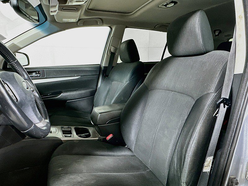 Used 2013 Subaru Outback 2.5i Premium AWD/4WD image 11