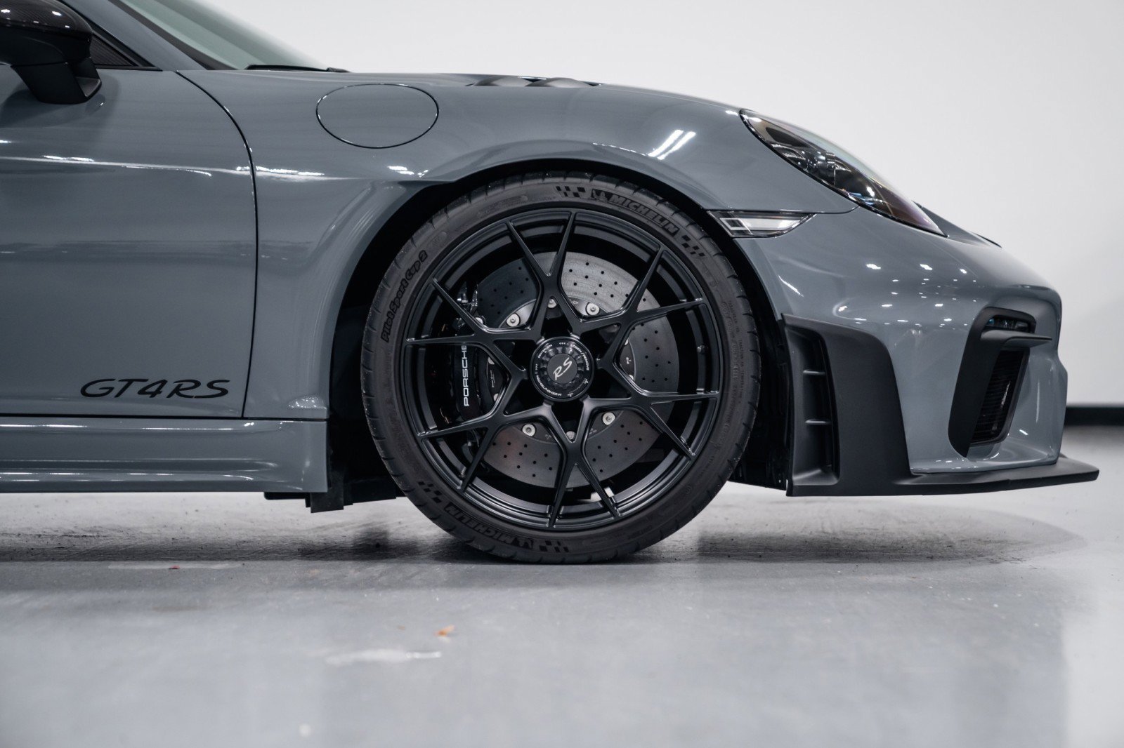 Used 2025 Porsche 718 Cayman GT4 RS image 10