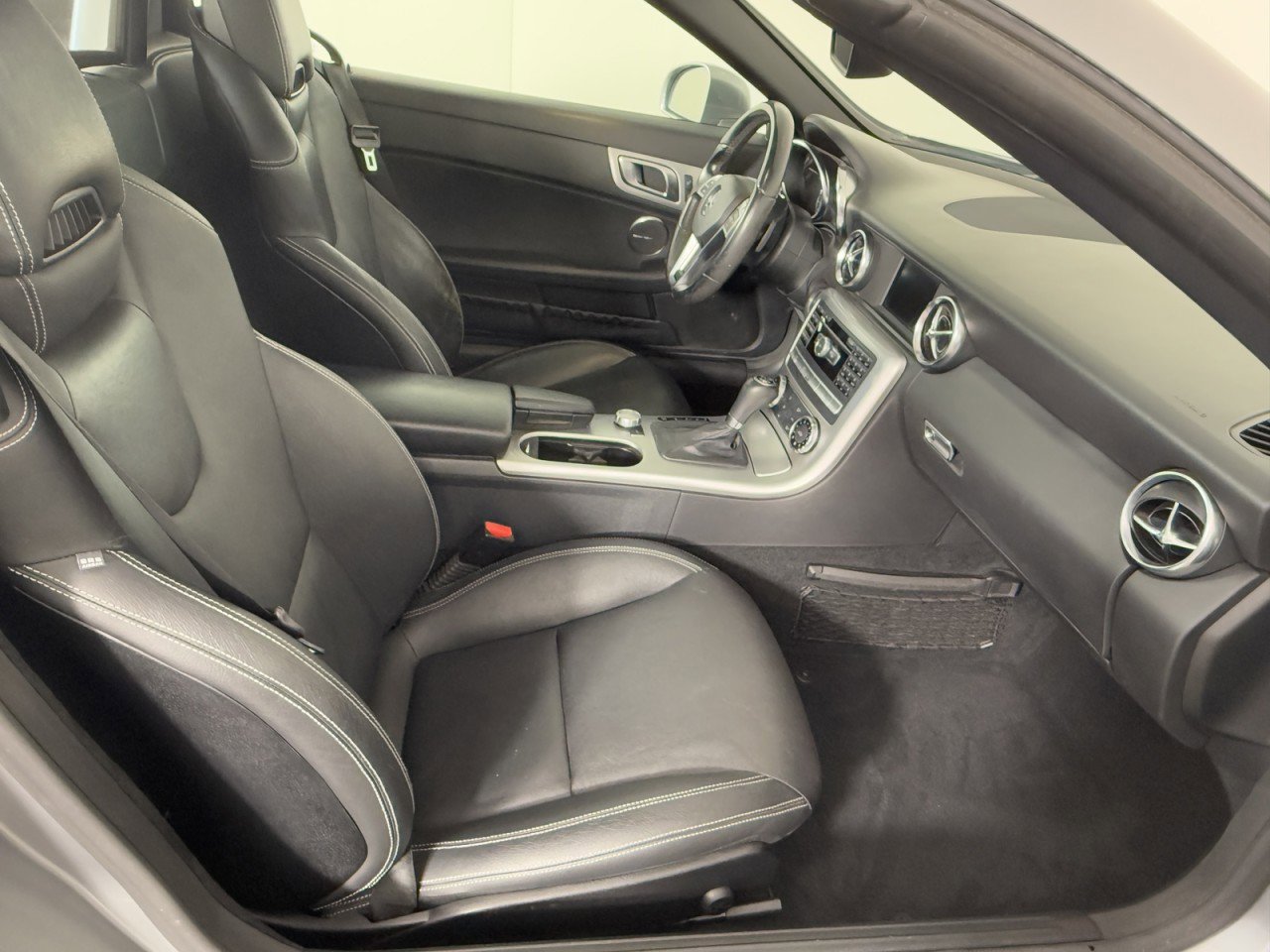 Used 2014 Mercedes-Benz SLK 250 image 13