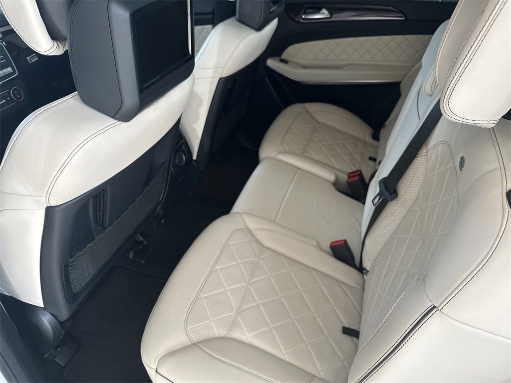 Used 2019 Mercedes-Benz GLS 550 4MATIC image 29