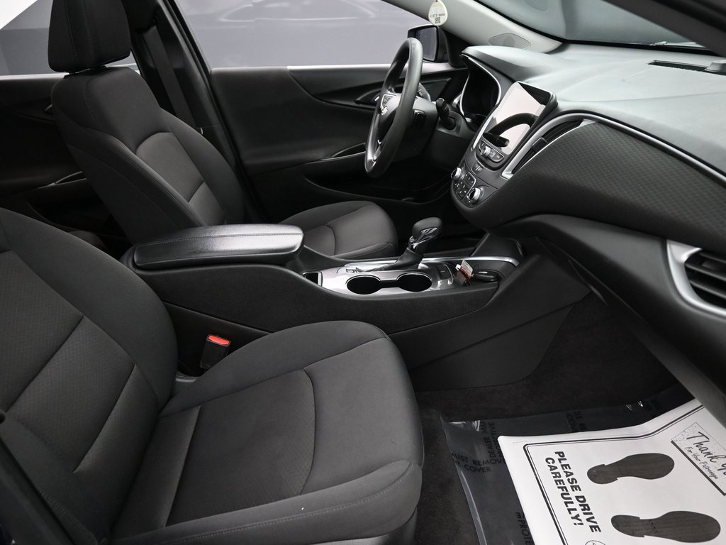 Used 2022 Chevrolet Malibu LT image 34