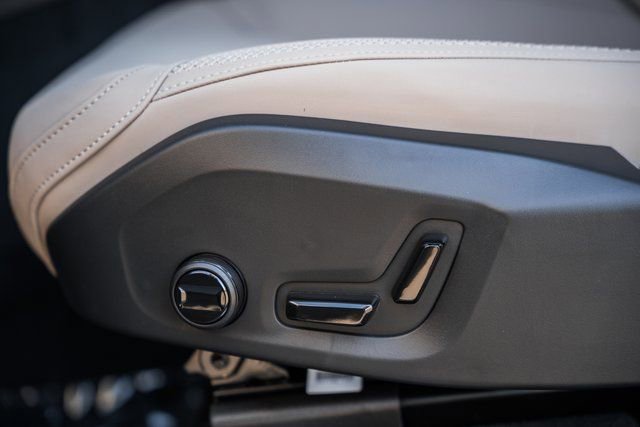 New 2026 Volvo XC90 B6 Plus image 37