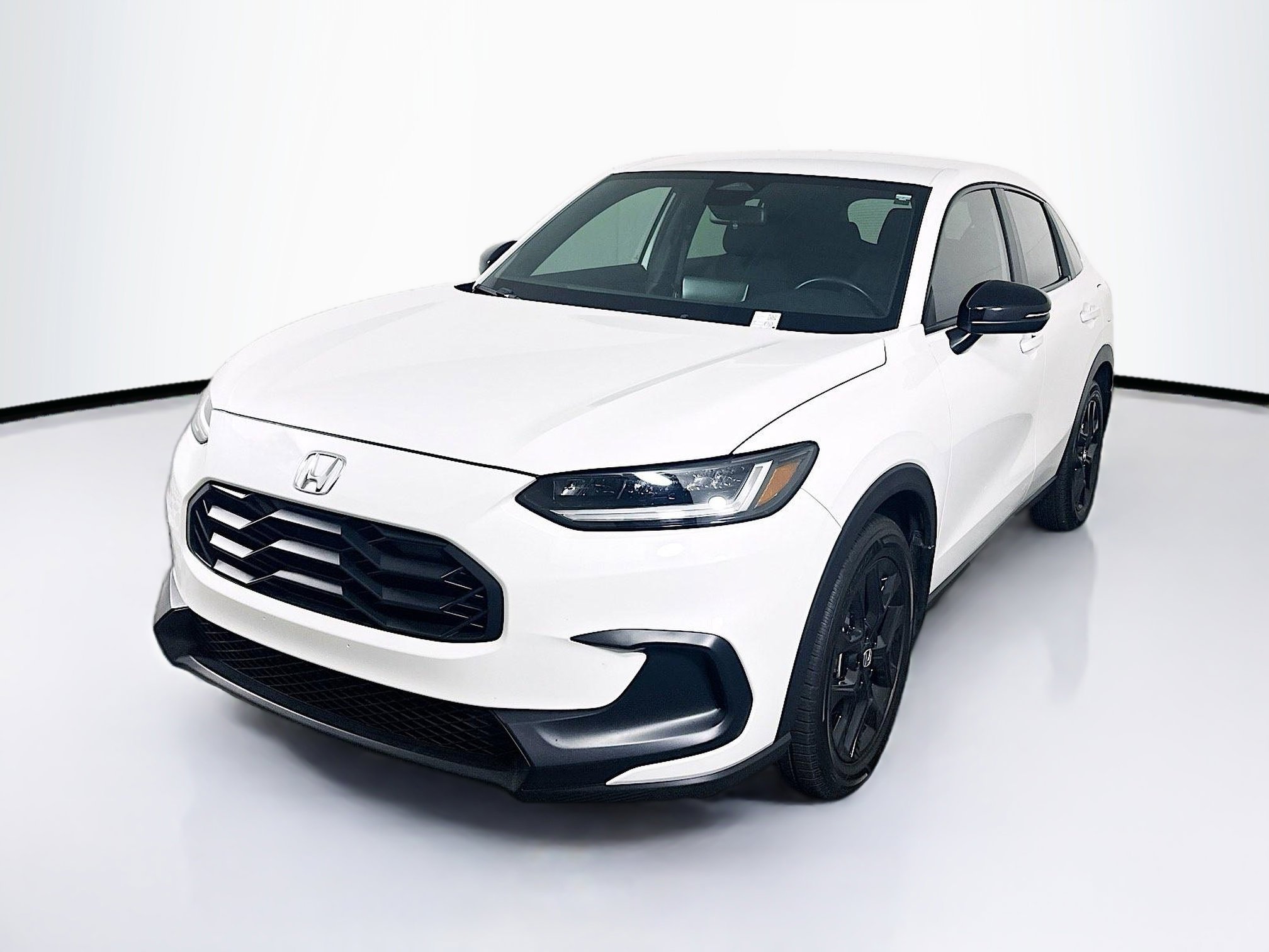 Used 2025 Honda HR-V Sport image 3