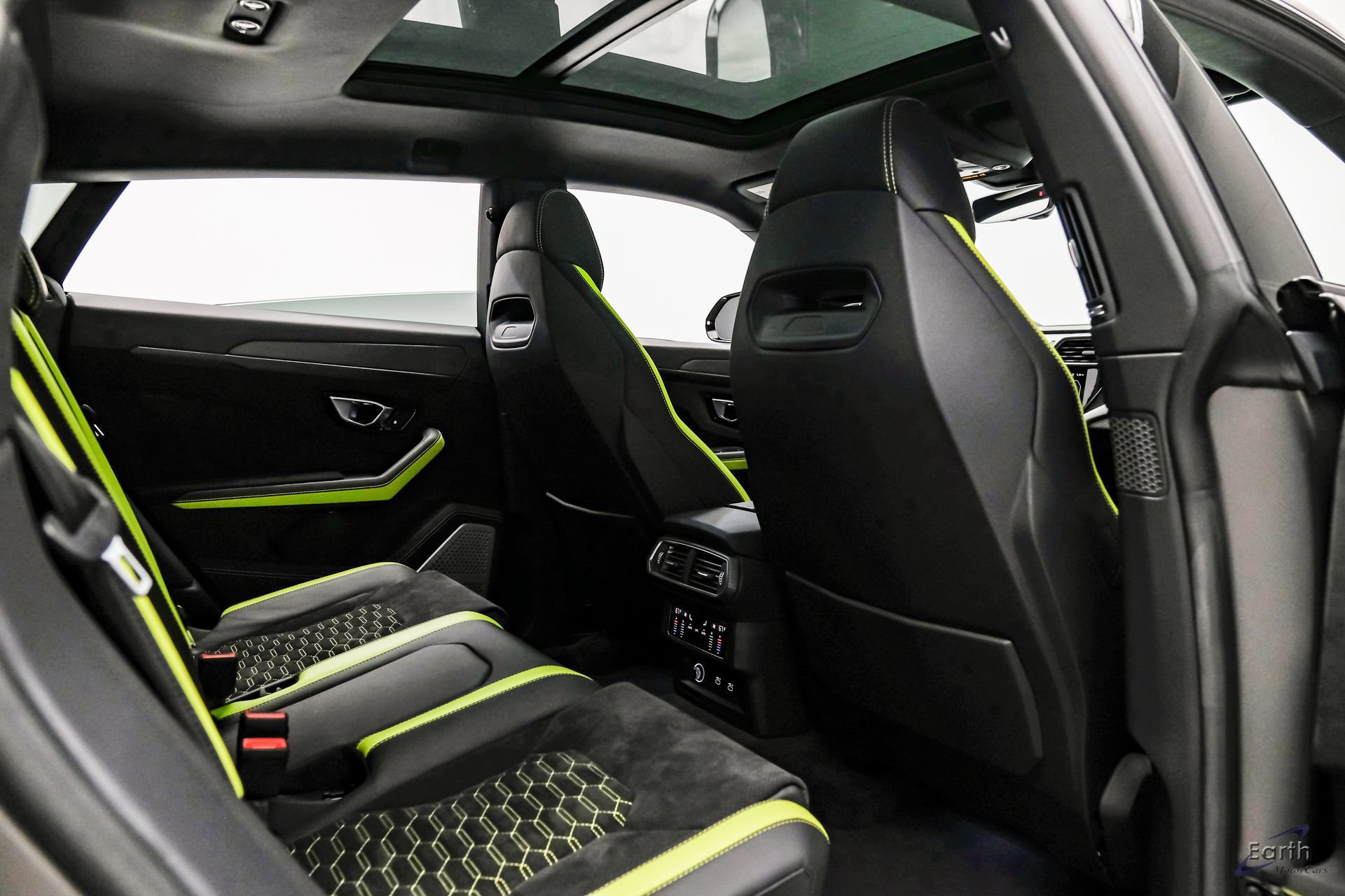 Used 2022 Lamborghini Urus AWD/4WD image 89