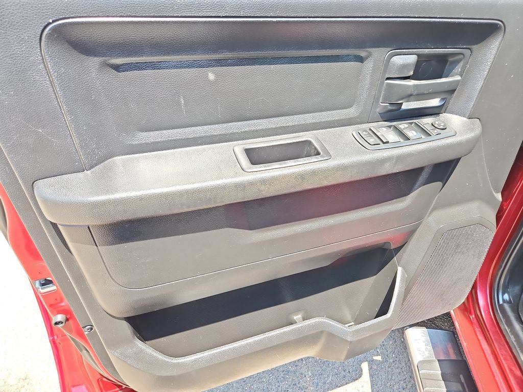 Used 2017 RAM 2500 Tradesman w/ Chrome Appearance Group AWD/4WD image 11