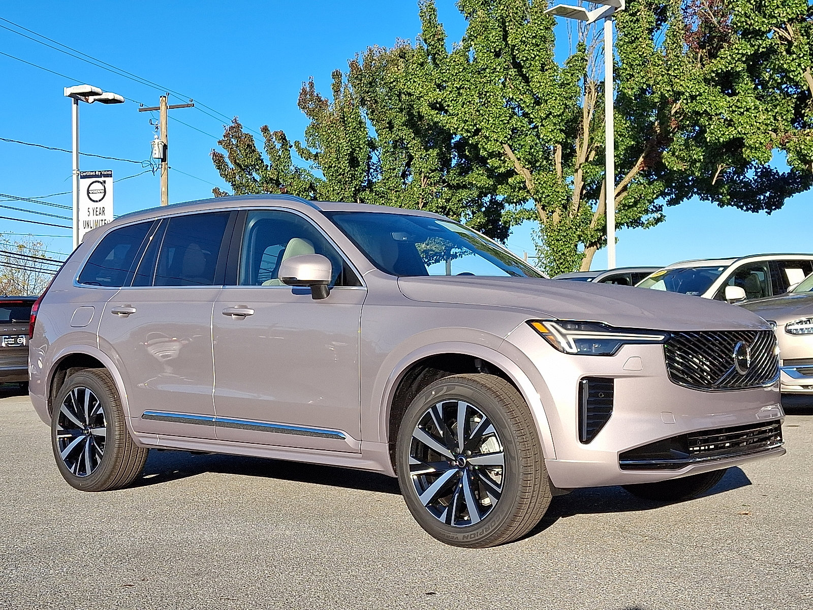 New 2026 Volvo XC90 B6 Core video 1