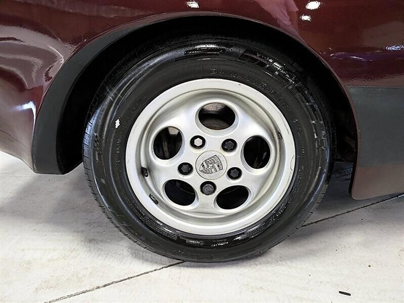 Used 1987 Porsche 944 Coupe RWD image 13