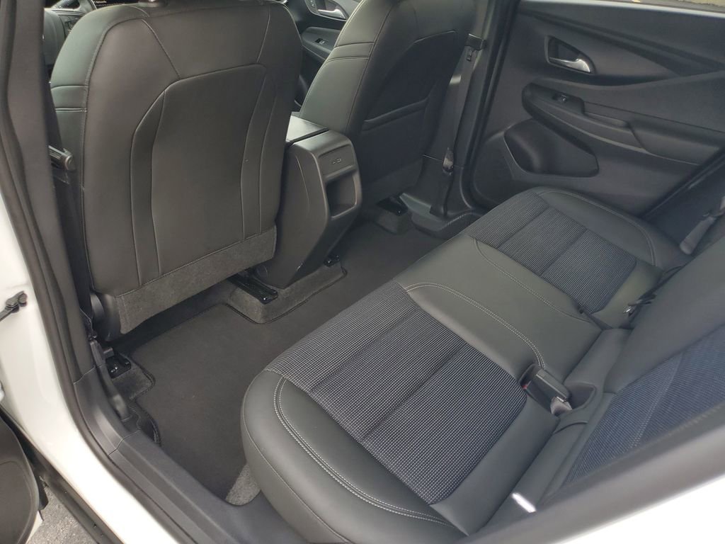 Used 2025 Buick Envista Sport Touring FWD image 25