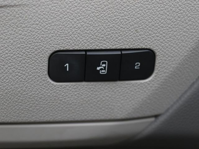 Used 2017 Chevrolet Traverse LT image 19