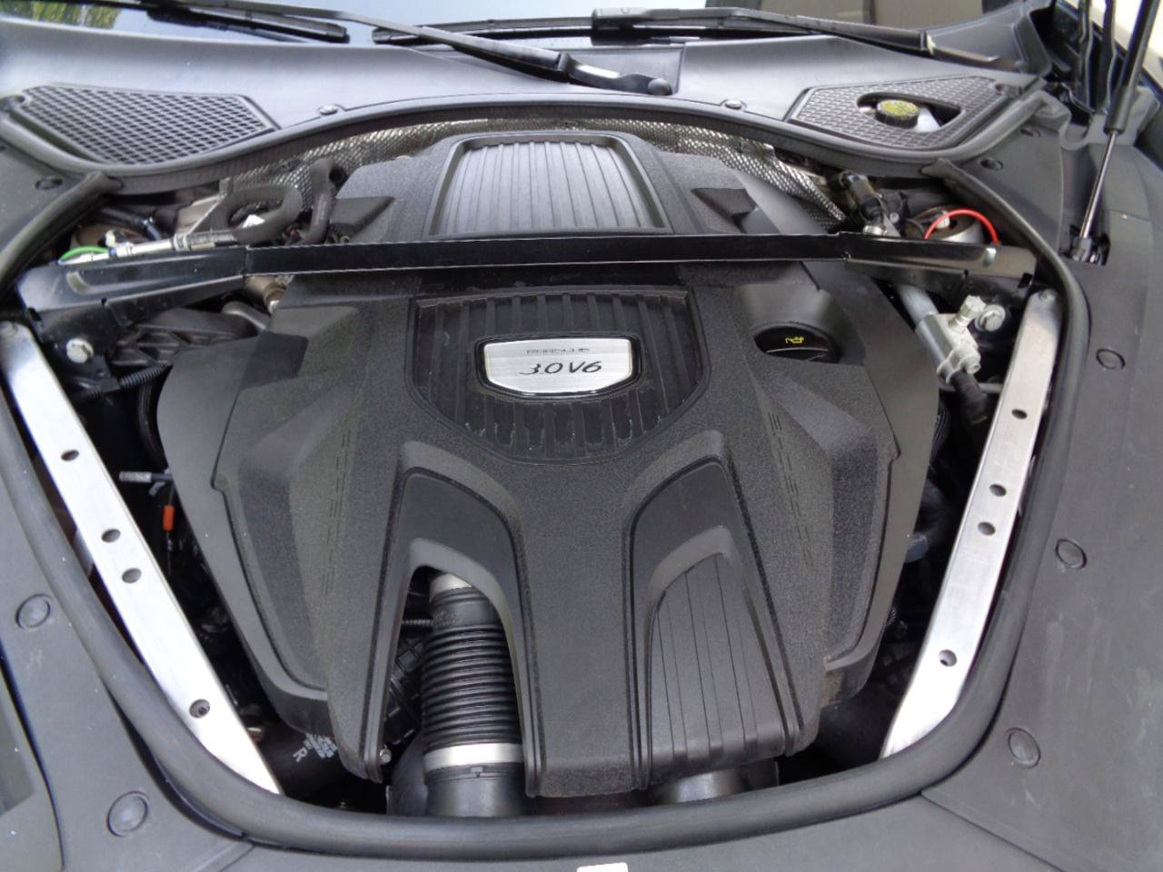 Used 2018 Porsche Panamera 4S Executive AWD/4WD image 20
