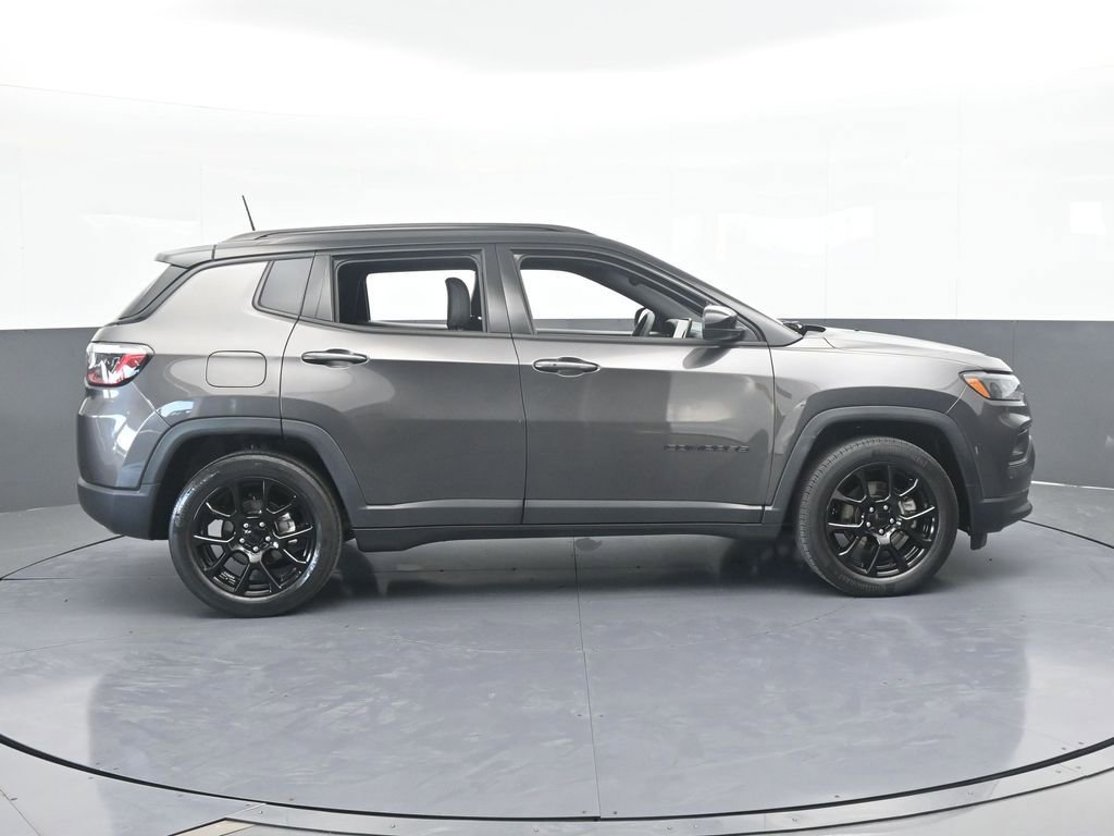 Used 2022 Jeep Compass Altitude video 2