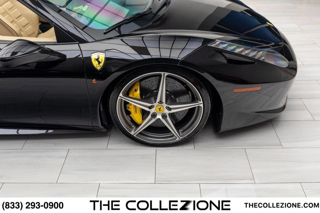 Used 2015 Ferrari 458 Spider RWD image 35
