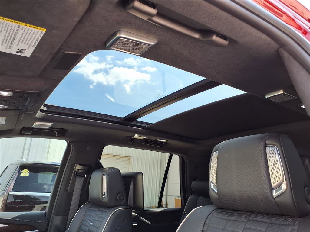 Certified 2023 Cadillac Escalade Premium Luxury Platinum w/ Heavy-Duty Trailer Package AWD/4WD image 23