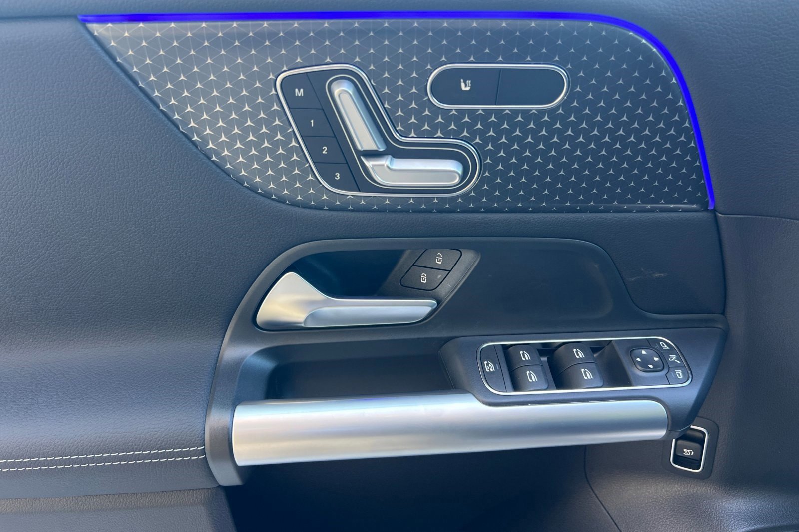 Certified 2025 Mercedes-Benz GLA 250 image 13