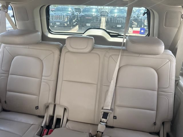 Used 2021 Lincoln Navigator L Reserve w/ Luxury Package AWD/4WD image 11