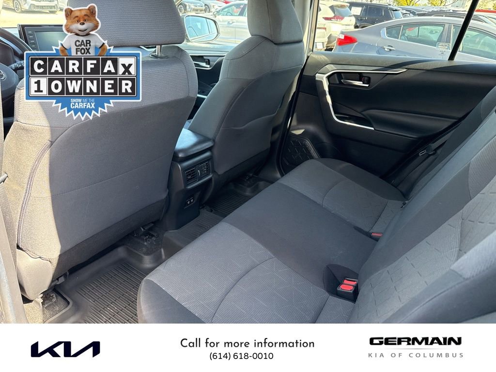 Used 2020 Toyota RAV4 XLE image 9