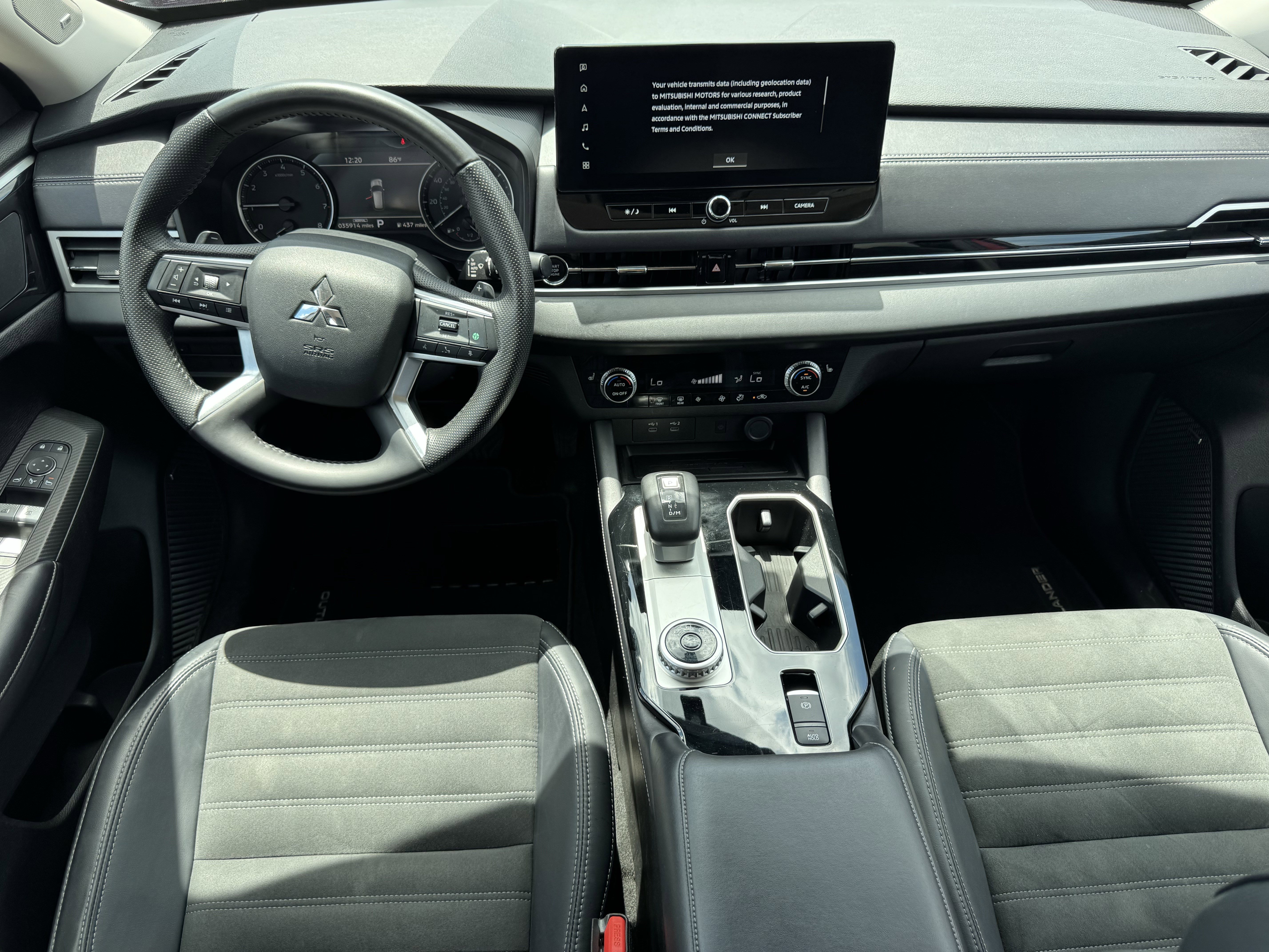 Used 2025 Mitsubishi Outlander SE FWD image 13