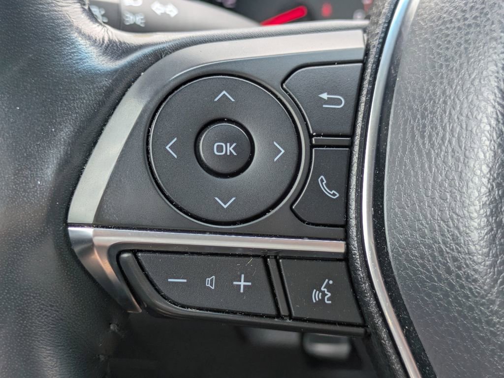Used 2020 Toyota Camry XSE AWD/4WD image 25